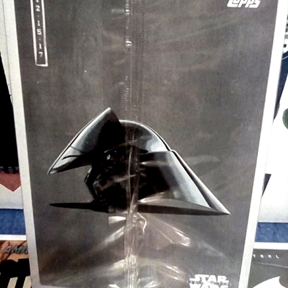 Star wars the LAst Jedi Topps Movie cards - Picture 3 of 5